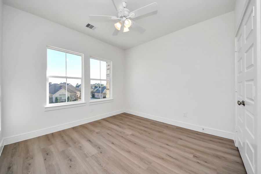 Spacious, unfurnished interior of a new home in , Montgomery (Image 10).