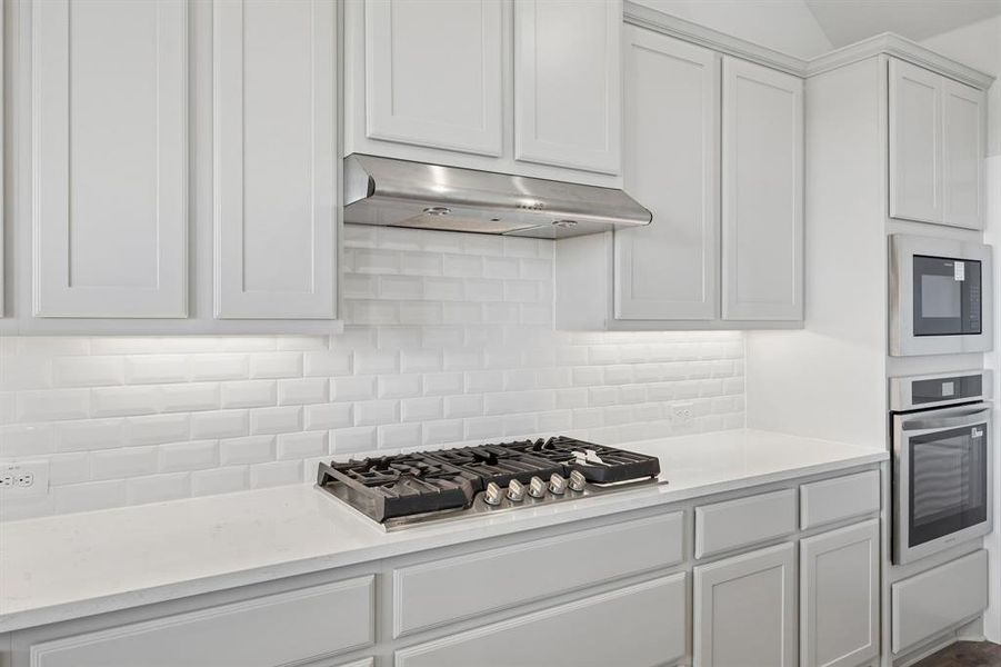 Close-up of interior finishes inside a home in Ellis Ranch Estates, Waxahachie (Image 15).