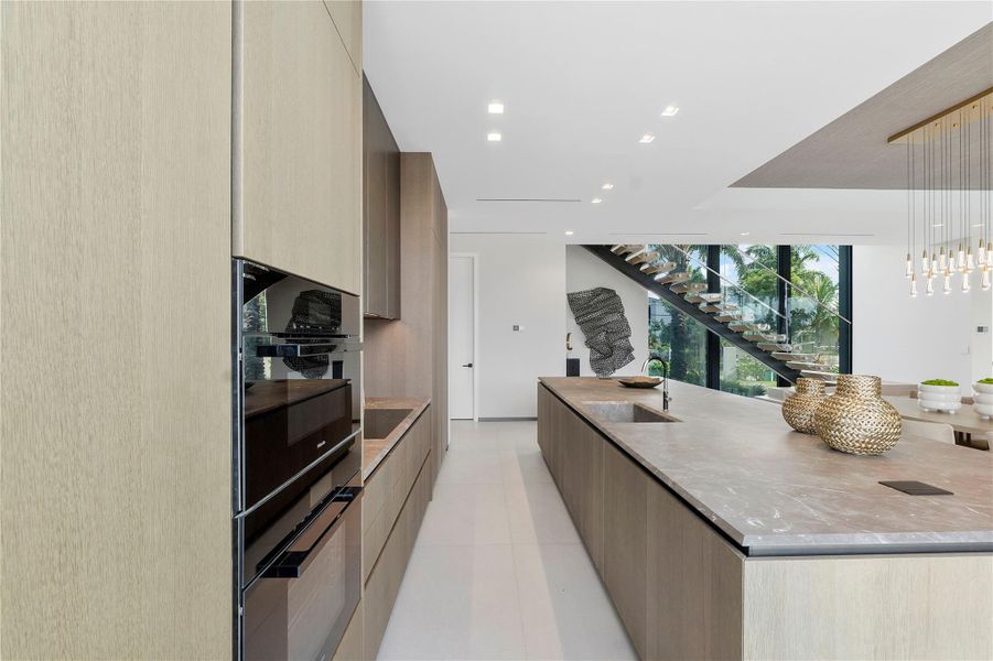 Furnished interior view inside a new home in , Fort Lauderdale (Image 57).
