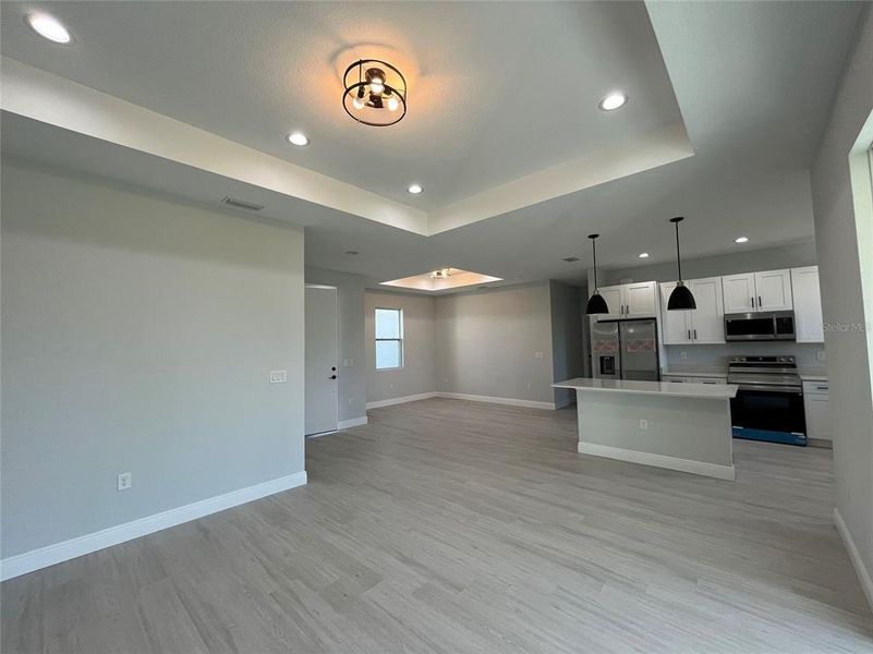 Spacious, unfurnished interior of a new home in , Port Charlotte (Image 8).