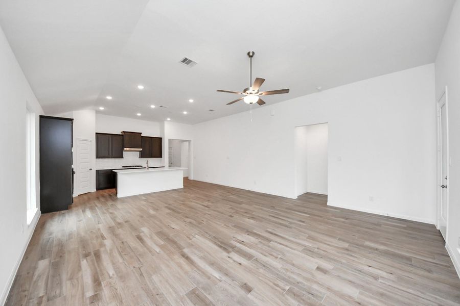 Spacious, unfurnished interior of a new home in 50' Traditional Homes at Elyson, Katy (Image 34). Spacious, unfurnished interior of a new home in 50' Traditional Homes at Elyson, Katy (Image 34).