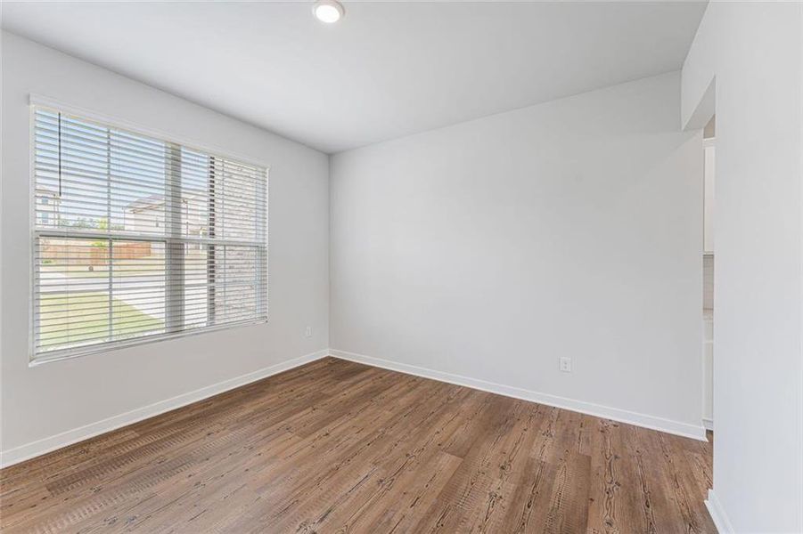 Spacious, unfurnished interior of a new home in Parkview Estates, South Fulton (Image 24).