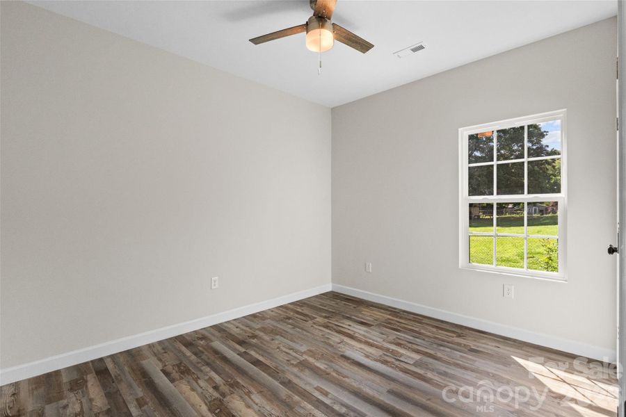 Spacious, unfurnished interior of a new home in , York (Image 25).