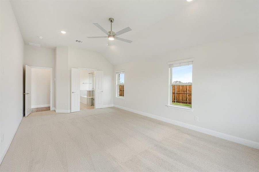 Spacious, unfurnished interior of a new home in ArrowBrooke Classic 50, Aubrey (Image 30).