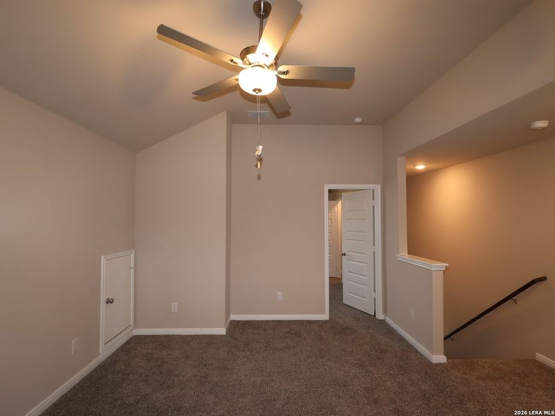 Spacious, unfurnished interior of a new home in Paloma Park, Converse (Image 25).
