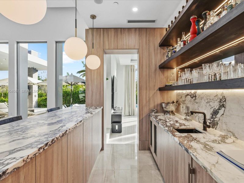 Furnished interior view inside a new home in , Plantation (Image 9).