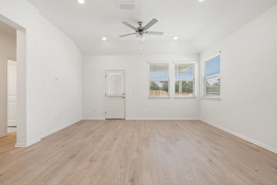 Not the actual home. Representative photo of a completed home of the same plan. Features will vary. Please confirm details with the New Home Consultant Not the actual home. Representative photo of a completed home of the same plan. Features will vary. Please confirm details with the New Home Consultant