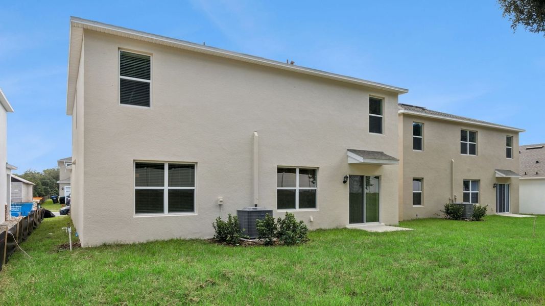 Exterior details and patio area of a home in Sagewood, Apopka (Image 3).