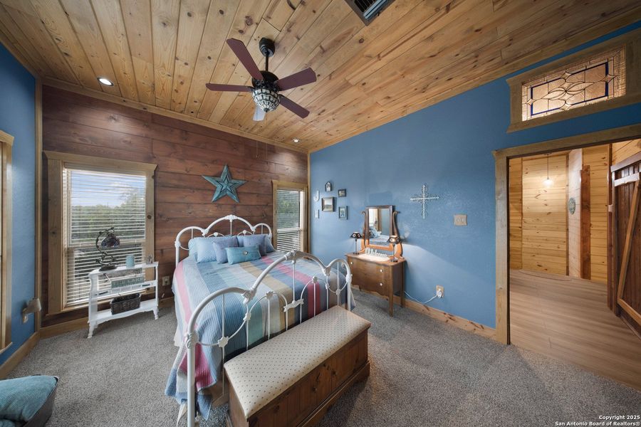 Image 35 of a home in .