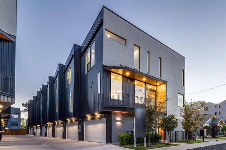 Image 18 of a home in Towns on W 9th. Image 18 of a home in Towns on W 9th.