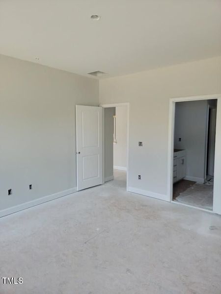 Spacious, unfurnished interior of a new home in Tobacco Road, Angier (Image 65). Spacious, unfurnished interior of a new home in Tobacco Road, Angier (Image 65).
