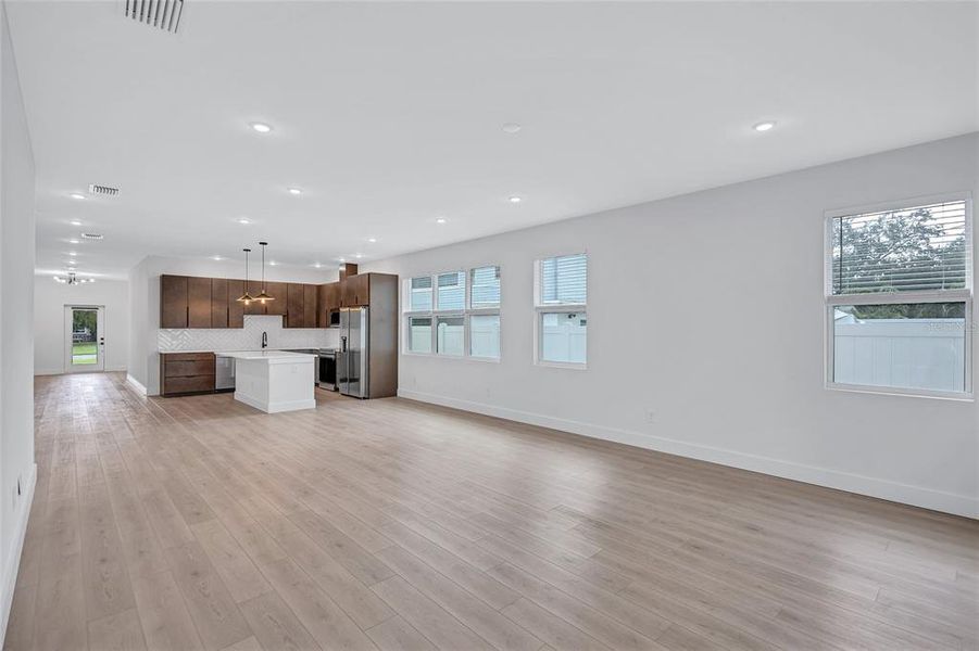 Spacious, unfurnished interior of a new home in , St. Petersburg (Image 23). Spacious, unfurnished interior of a new home in , St. Petersburg (Image 23).