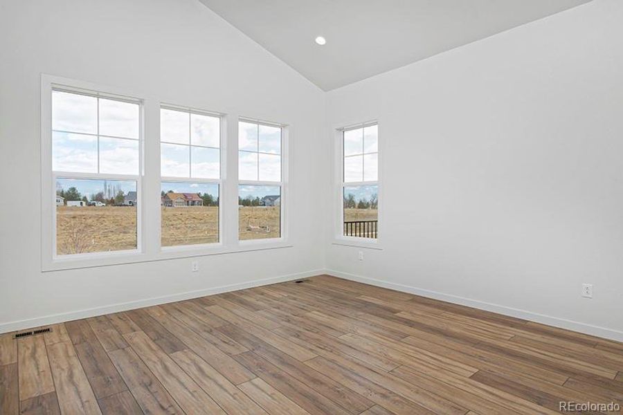 Spacious, unfurnished interior of a new home in , Fort Collins (Image 20).