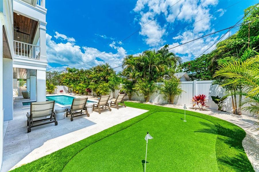 Exterior details and patio area of a home in , Holmes Beach (Image 34).