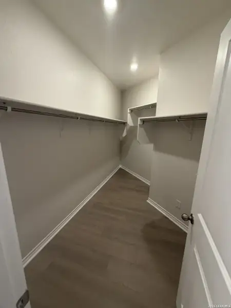 Spacious, unfurnished interior of a new home in Marbella, San Antonio (Image 15). Spacious, unfurnished interior of a new home in Marbella, San Antonio (Image 15).
