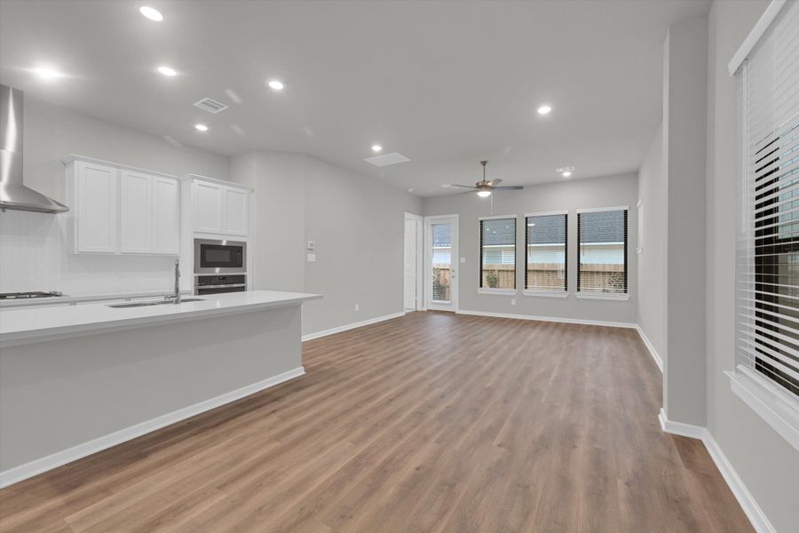 Spacious, unfurnished interior of a new home in Summer Place  35', Montgomery (Image 26).