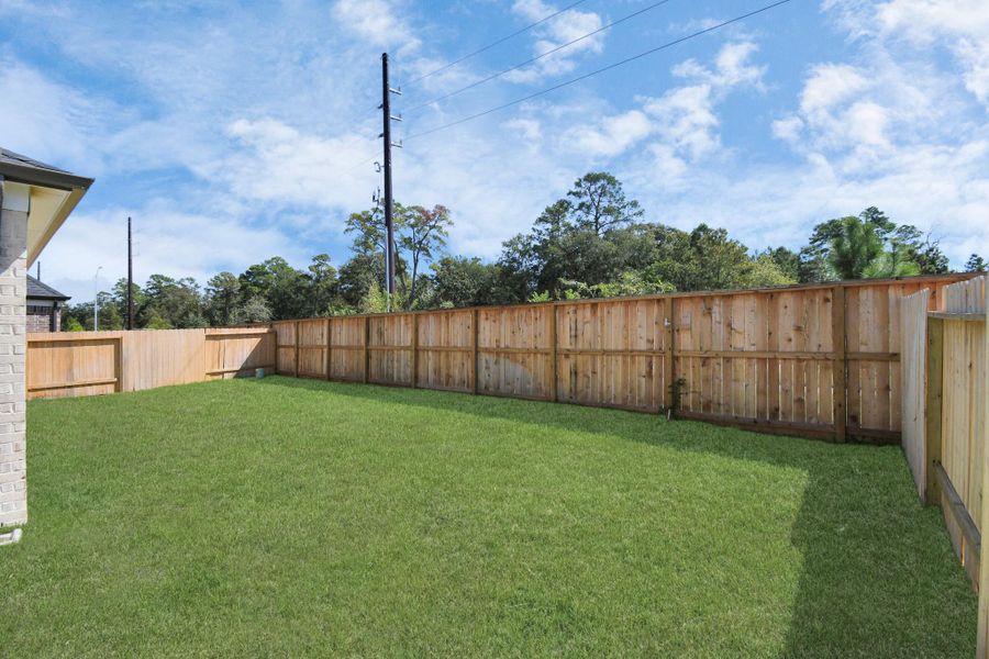 Explore the expansive backyard with its inviting covered patio—a perfect blend of space for the kids to play and adults to unwind. Ideal for creating your outdoor oasis, this backyard accommodates patio furniture, a BBQ pit, and endless possibilities for leisure and entertainment. Explore the expansive backyard with its inviting covered patio—a perfect blend of space for the kids to play and adults to unwind. Ideal for creating your outdoor oasis, this backyard accommodates patio furniture, a BBQ pit, and endless possibilities for leisure and entertainment.