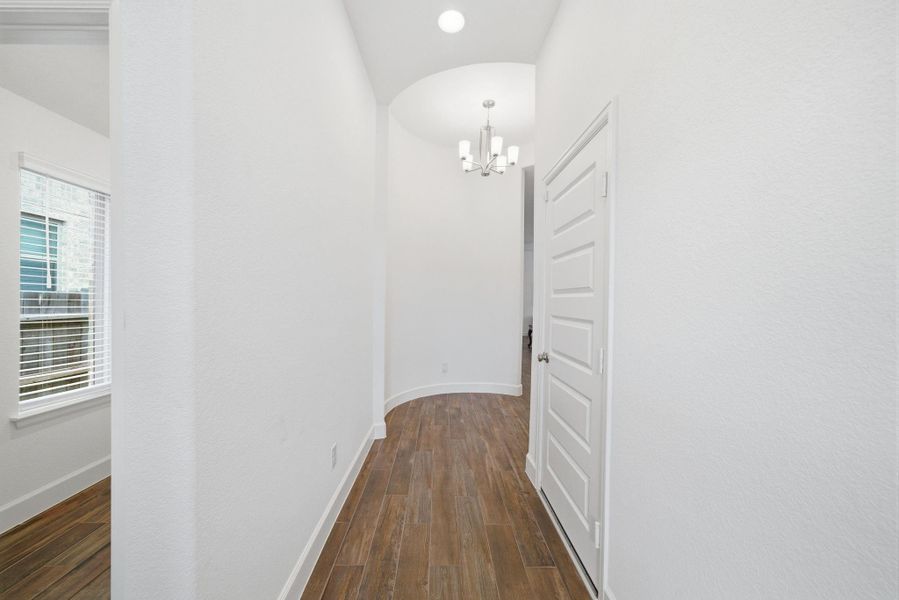 Spacious, unfurnished interior of a new home in Artavia, Conroe (Image 22).