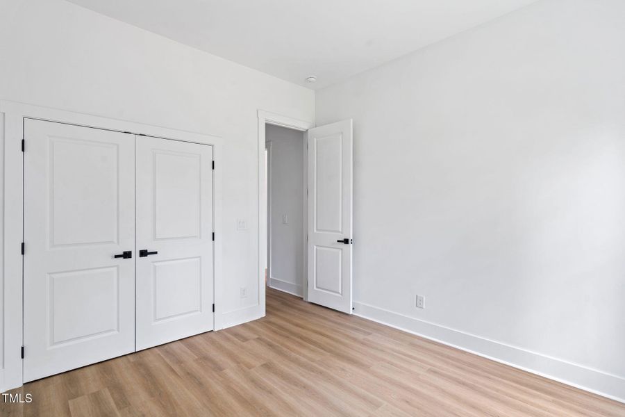 17-web-or-mls-712 Oaks Lane Rd-17