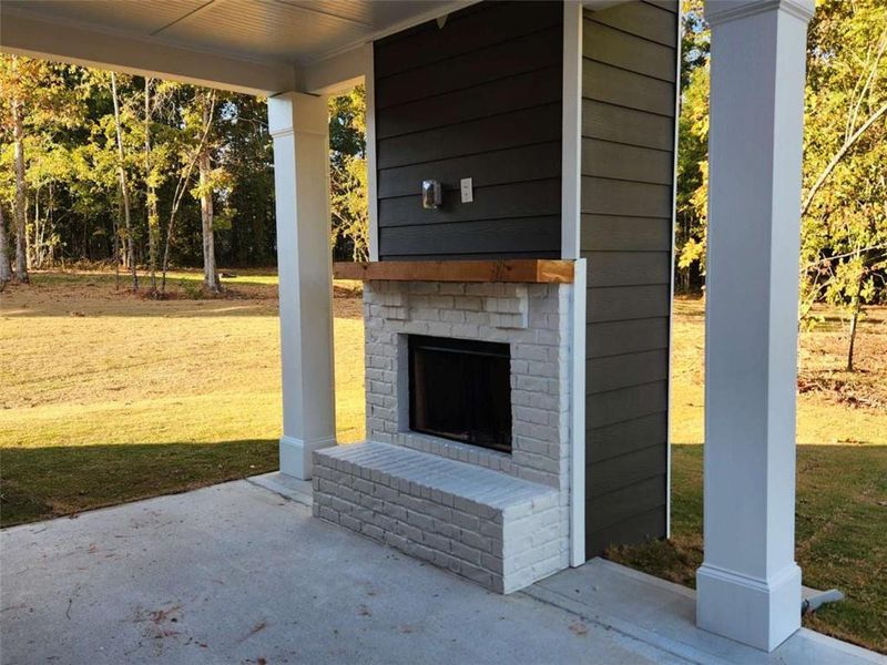 Exterior details and patio area of a home in The Woodlands Preserve, Jackson (Image 19).