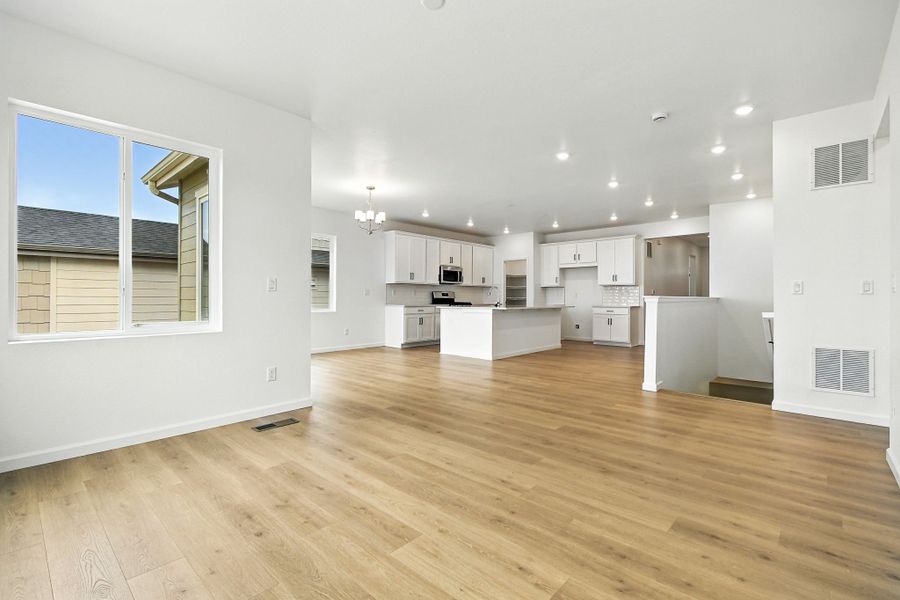 Spacious, unfurnished interior of a new home in Trailstone, Arvada (Image 19).