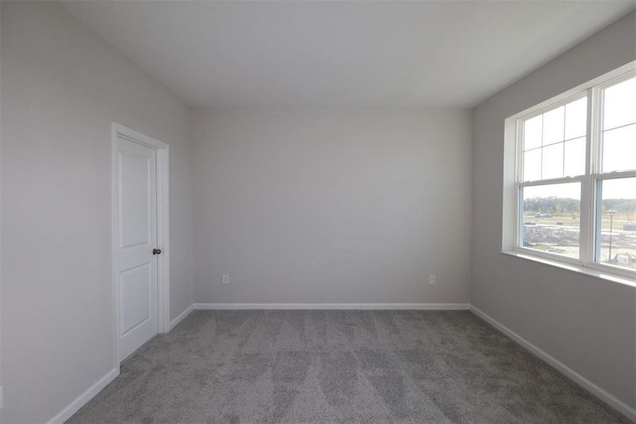 Spacious, unfurnished interior of a new home in Center Lake on the Park, St. Cloud (Image 15). Spacious, unfurnished interior of a new home in Center Lake on the Park, St. Cloud (Image 15).