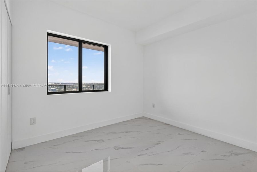 Spacious, unfurnished interior of a new home in , Miami (Image 30).