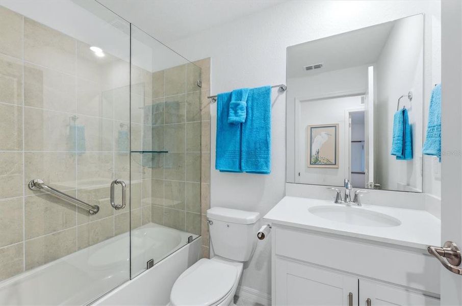 Furnished interior view inside a new home in , Venice (Image 12).