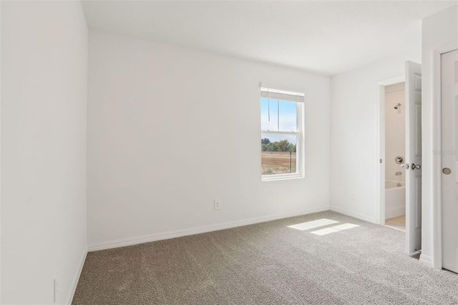 Spacious, unfurnished interior of a new home in The Meadow at Crossprairie Townes, St. Cloud (Image 21).