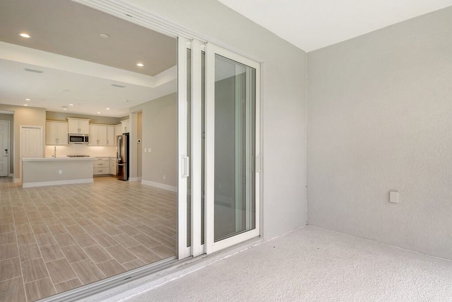 Spacious, unfurnished interior of a new home in Canoe Creek, Parrish (Image 9). Spacious, unfurnished interior of a new home in Canoe Creek, Parrish (Image 9).
