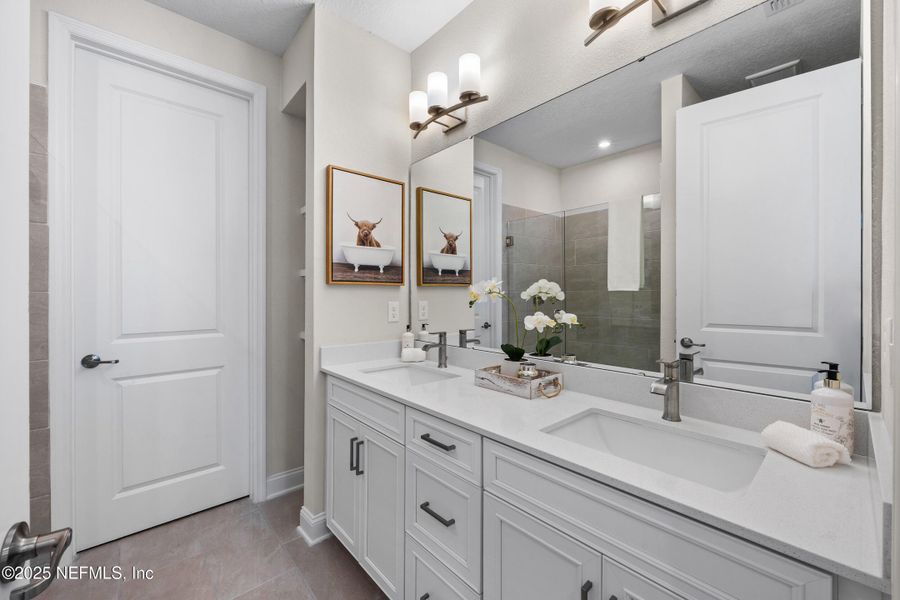 Furnished interior view inside a new home in , Jacksonville (Image 8).