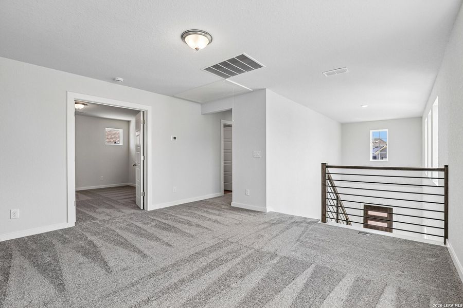 Spacious, unfurnished interior of a new home in Weston Oaks, San Antonio (Image 34).