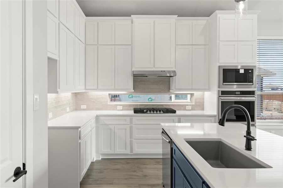 13. 2505 Rolling Hills - Kitchen (4) 13. 2505 Rolling Hills - Kitchen (4)