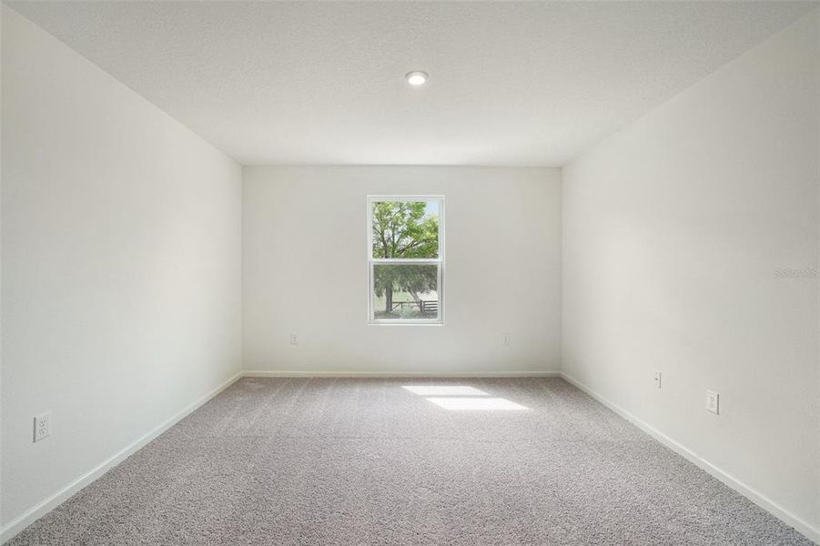 Spacious, unfurnished interior of a new home in Sumter Villas, Sumterville (Image 25).
