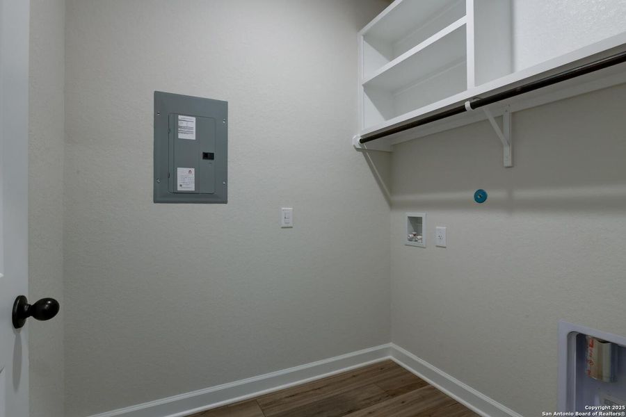 Spacious, unfurnished interior of a new home in Cordova Trails, Seguin (Image 22).