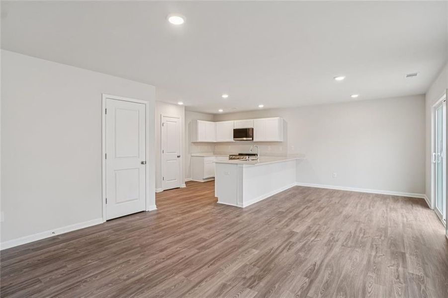 Spacious, unfurnished interior of a new home in Liberty Pointe, Villa Rica (Image 17).