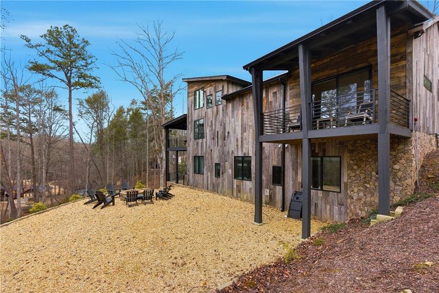 Exterior details and patio area of a home in , Blue Ridge (Image 28).
