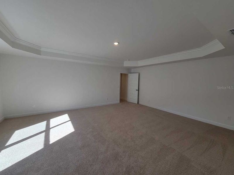 Spacious, unfurnished interior of a new home in Ocala Waterway / Kingsland Country Estates, Ocala (Image 13).