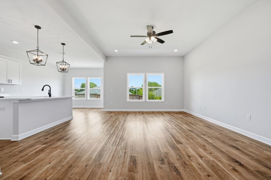 Spacious, unfurnished interior of a new home in Barton's Bend, Crestview (Image 42).