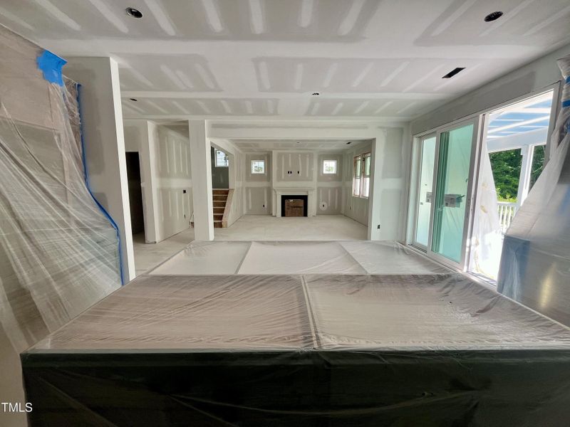 407BE6B6-E345-48E4-99D5-E84887169028