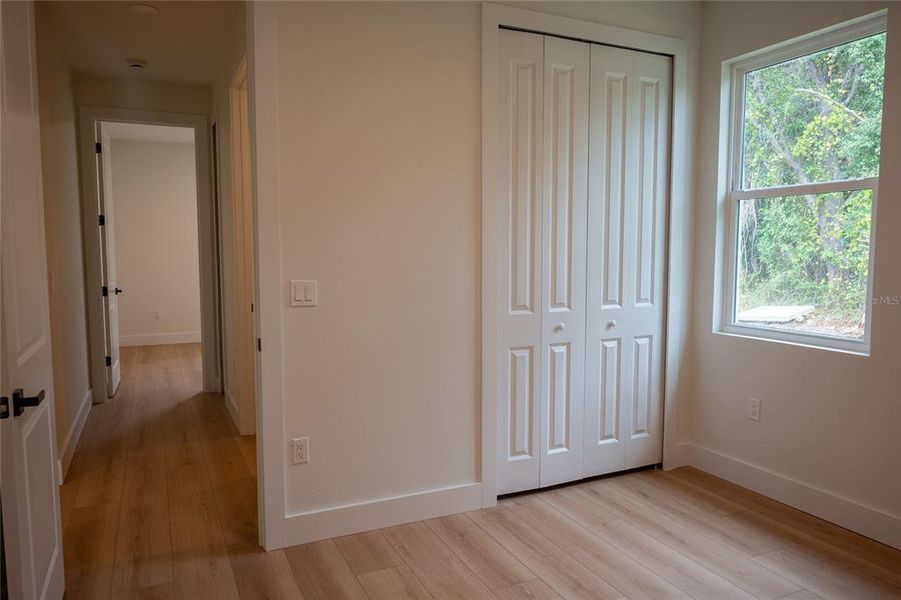 Spacious, unfurnished interior of a new home in , Port Charlotte (Image 23).