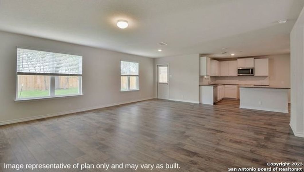 Spacious, unfurnished interior of a new home in Steele Creek, Cibolo (Image 14).