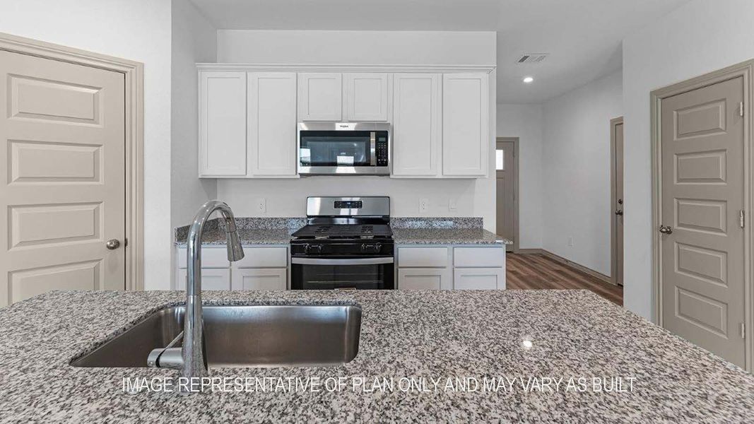 Representative furnished interior of a home built from the Midland by D.R. Horton in Springwood, Beaumont (Image 8).