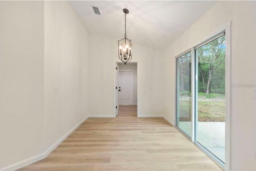 Spacious, unfurnished interior of a new home in , Ocklawaha (Image 14).