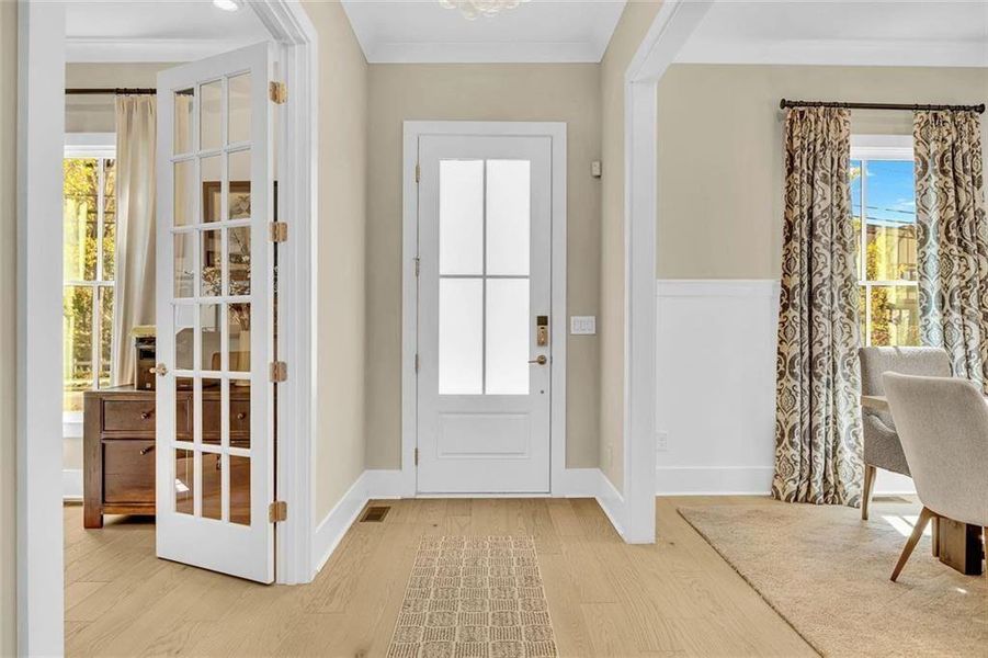 Spacious, unfurnished interior of a new home in Manning on the Square, Alpharetta (Image 24).