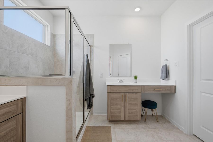 Furnished interior view inside a new home in , Manor (Image 27).