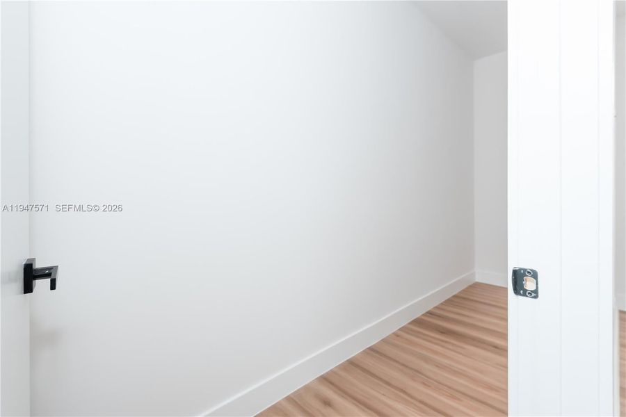 Spacious, unfurnished interior of a new home in , Miami (Image 16).