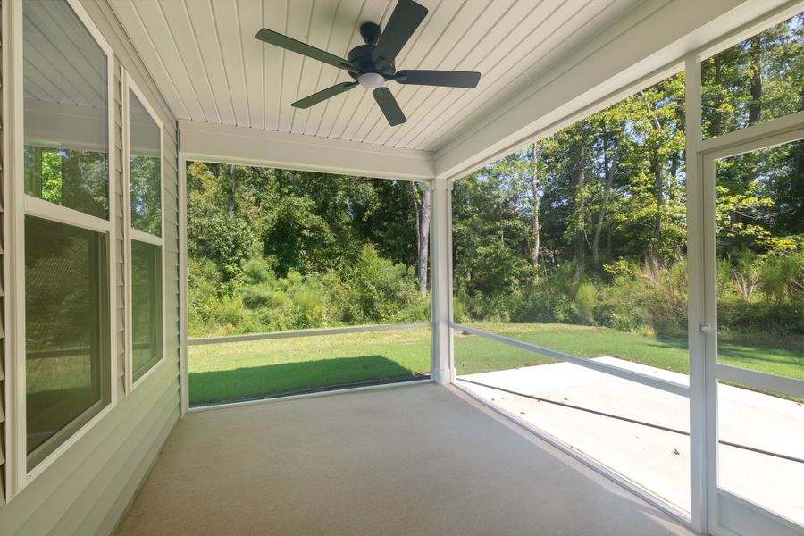 Representative exterior details of a home built from the The Ellery by RobuckHomes in Baylee Ridge, Selma (Image 44).