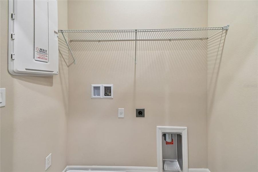 Spacious, unfurnished interior of a new home in Preserve at The Cays – The Harbor Series, Daytona Beach (Image 22). Spacious, unfurnished interior of a new home in Preserve at The Cays – The Harbor Series, Daytona Beach (Image 22).