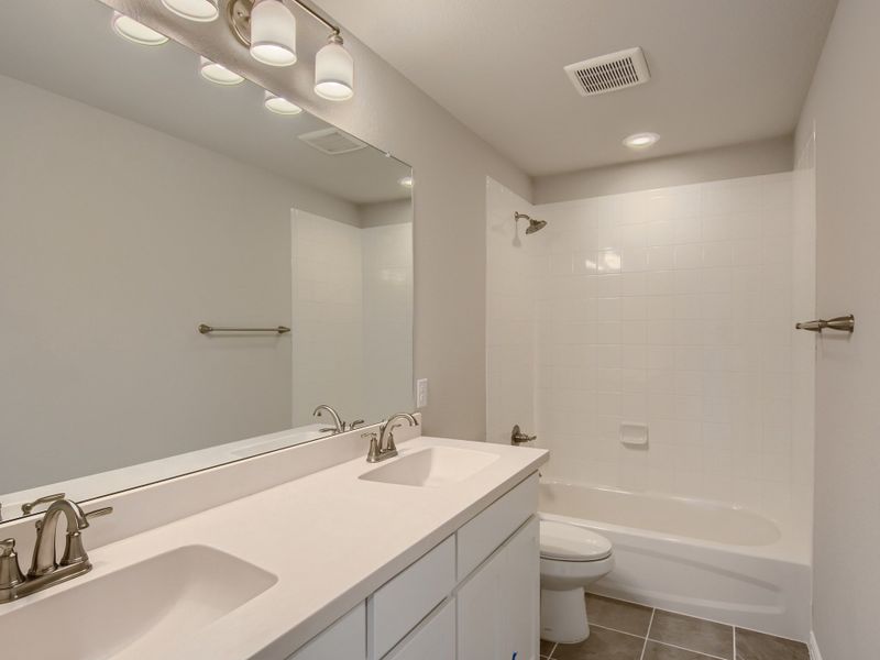 Plan 1407 Secondary Bathroom Representative Photo